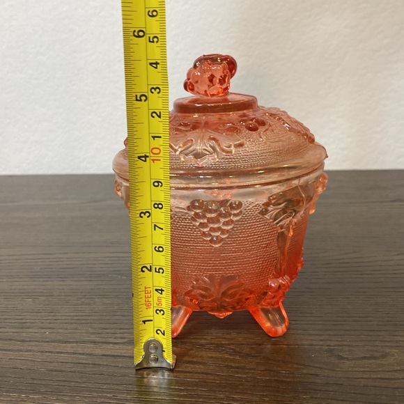 Vintage Pink Jeanette Glass Lidded Compote Candy Dish Collectible - Picture 7 of 7